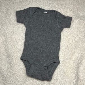 Rabbit Skins Baby Gray Onesie Nb